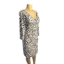 Women 8 Lauren by Ralph Lauren Surplicee Wrap Dress Gray Floral White Print