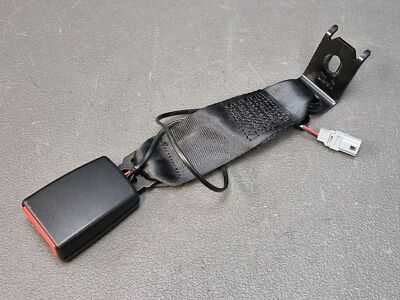 Brin ancrage ceinture arrière droite ou gauche alarme Renault