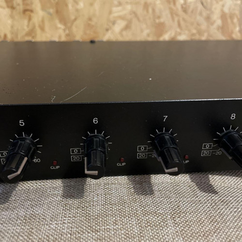 YAMAHA MLA7 Audio 8 Channel Mic Line Amplifier Rack YAMAHA MLA7 Audio 8 Channel Mic Line Amplifier Rack