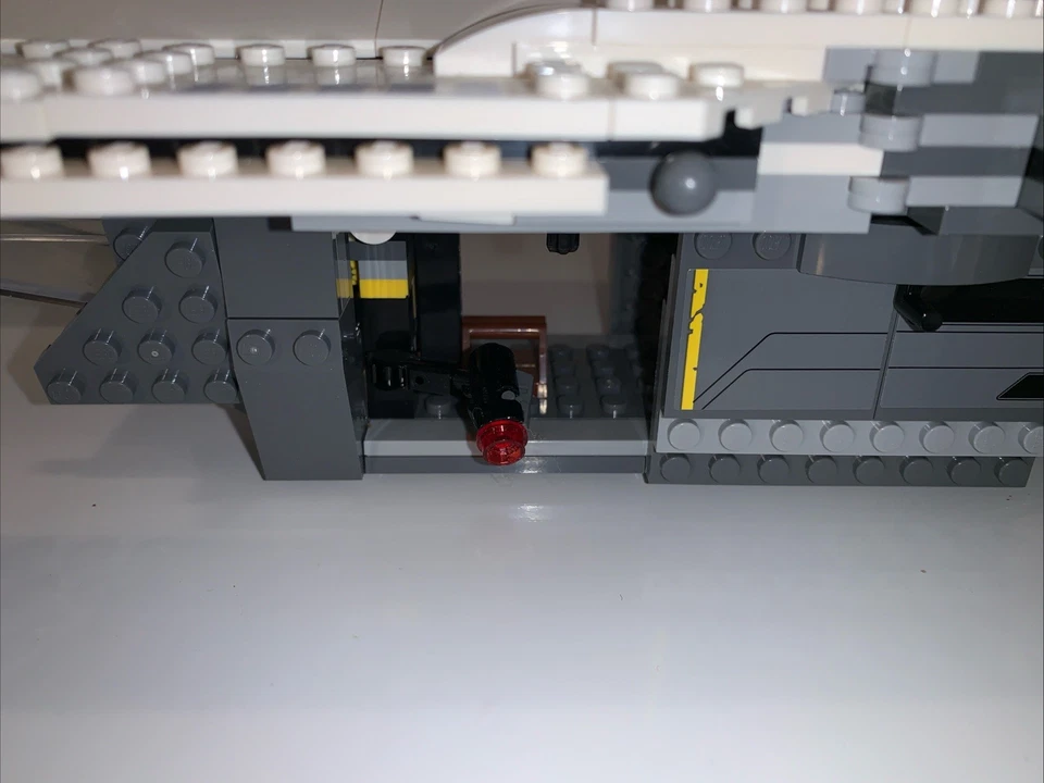 LEGO Star Wars 75155 Rebel U-Wing Fighter - Sin caja, sin manual, tres mini figuras Foto 4 de 4