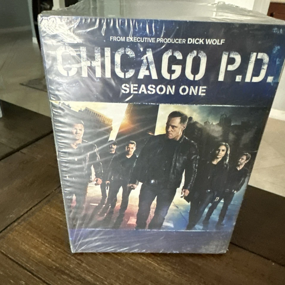 New: Sealed Chicago P.D., seasons 1 through 11 (DVD Set) - Image 3 of 4