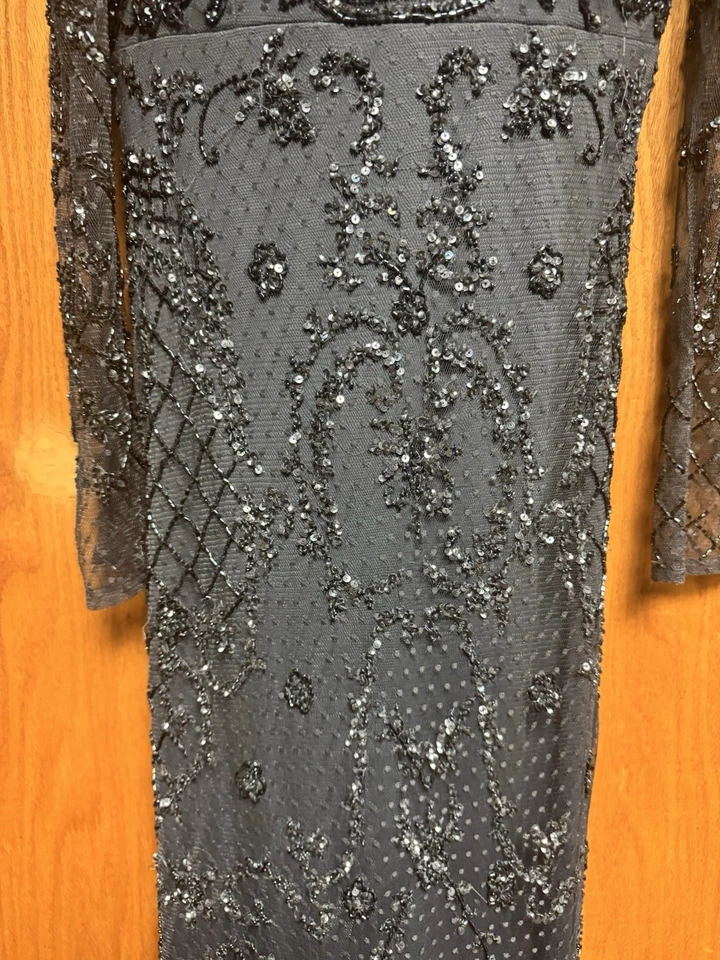 Vestido formal feminino Adrianna Papell azul marinho com miçangas manga longa. Vestido tamanho 2. - Imagem 4 de 4