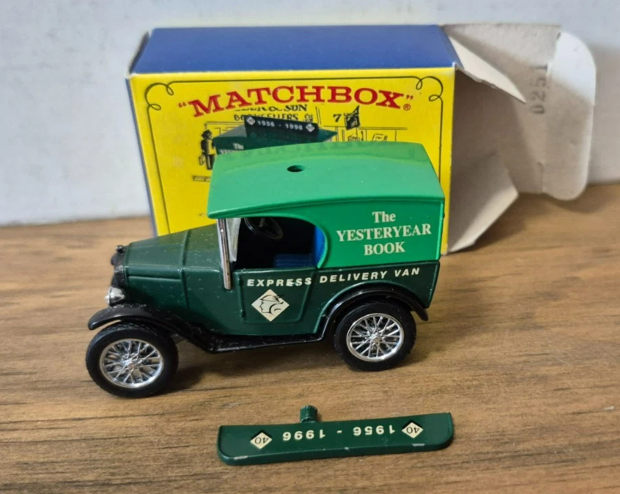 Y 65 1928 Austin 7 Van Models of Yesteryear Matchbox in Box The YY Book Code 2 - Bild 3 von 4