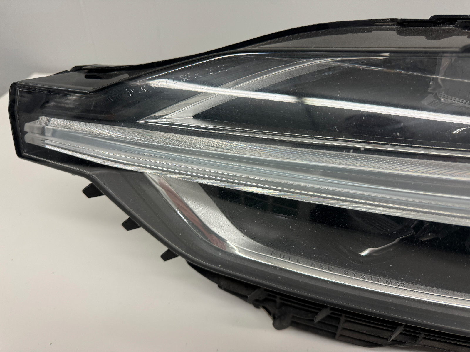 19-20 Volvo XC90 Left LED w/o Bending Headlight Assembly JB09  