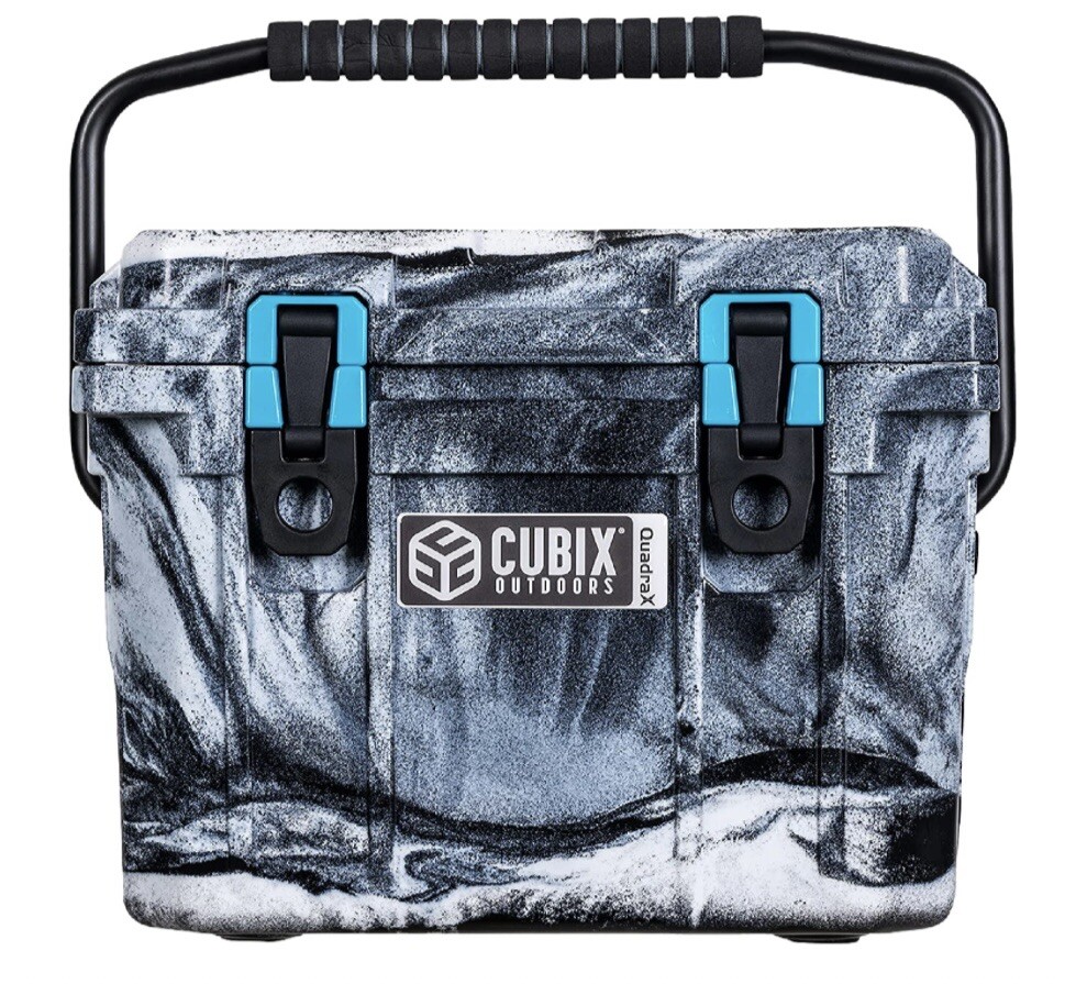 dewalt dxc10qt dewalt 10 qt roto molded cooler