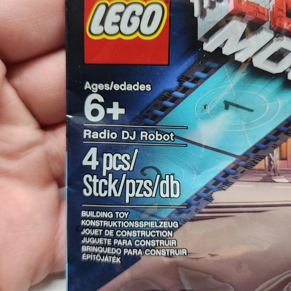 LEGO La Lego Película Radio DJ Robot Minifigura Exclusiva - NUEVO/SELLADO POLYBAG Foto 3 de 4