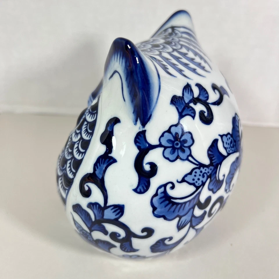 "Estatuilla de búho anidador de cerámica Chinoiserie azul blanco vintage Pier 1 retirada 6,5""" Foto 4 de 4