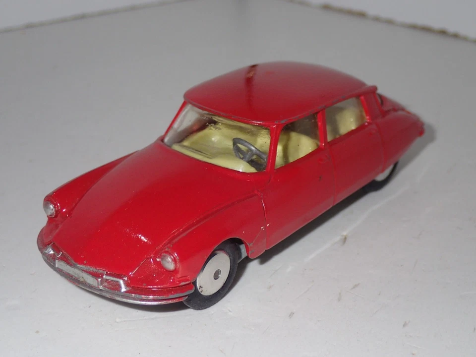 CORGI TOYS 210 S CITROEN D.S. 19 CON SCATOLA ORIGINALE (1) - Immagine 2 di 4