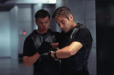 Ocean's 11 [Matt Damon / George Clooney] 8"x10" 10"x8" Photo 62122