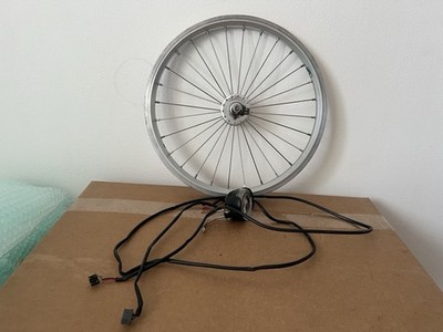 Brompton Vorderrad Nabendynamo Set SV8 mit Frontleuchten
