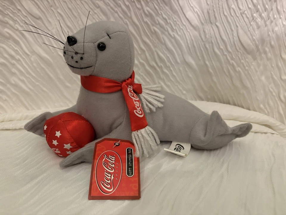 Juguete de peluche Coca-Cola Seal 2002 bola roja y bufanda de Good Stuff LLC bola estrella gris Foto 2 de 3