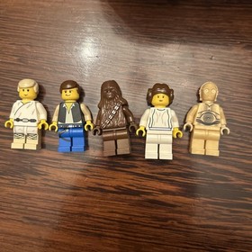 LEGO Star Wars Millennium Falcon 7190 with all Minifigures Included except r2-d2