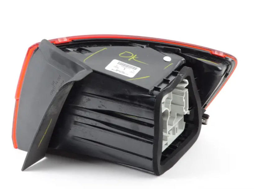 VOLKSWAGEN JETTA A6 MK6 Rear Outer Left Taillight 5C6945095M NEW