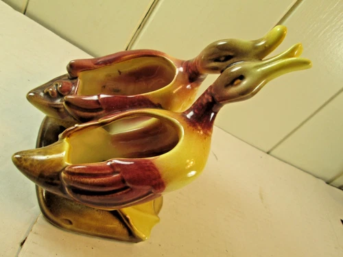 Vintage Hull Ducks Planter C-1970  Excellent Shape!