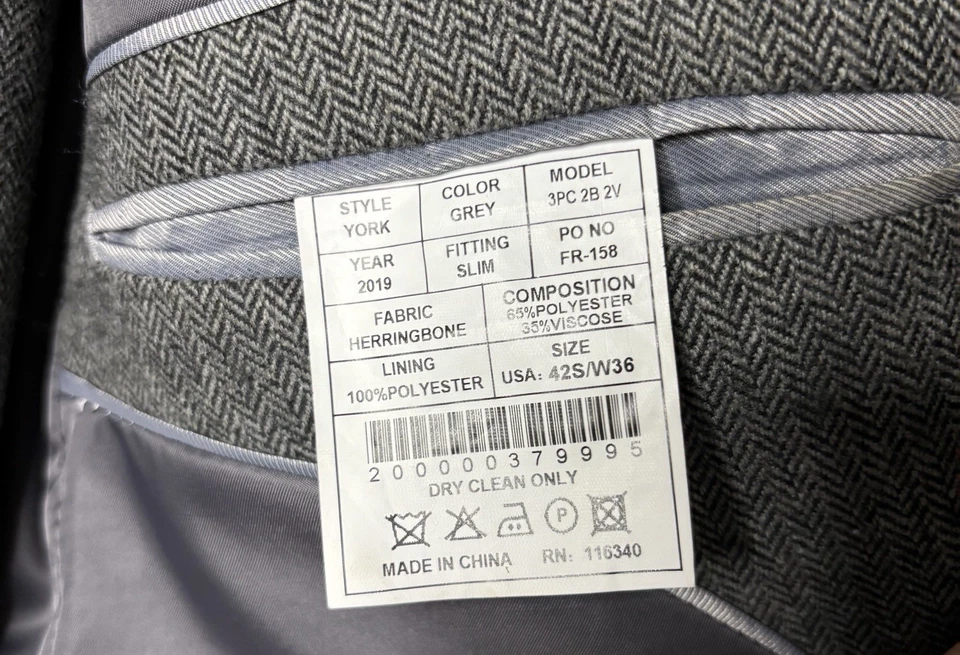 Ferrecci grey herringbone wool-blend Suit 42 Short. Pants 32/32 - Image 3 of 4