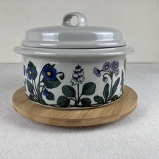 Arabia Finland Flora Covered Casserole Dish w Lid 9” Vintage 1970s