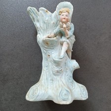 Vase statuette en Porcelaine Biscuit polychrome fin 19e siècle H : 15 cm