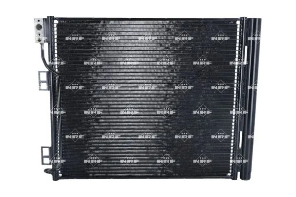 Condenseur climatisation NRF 350327 pour voyager au frais avec OE 92100JX51A