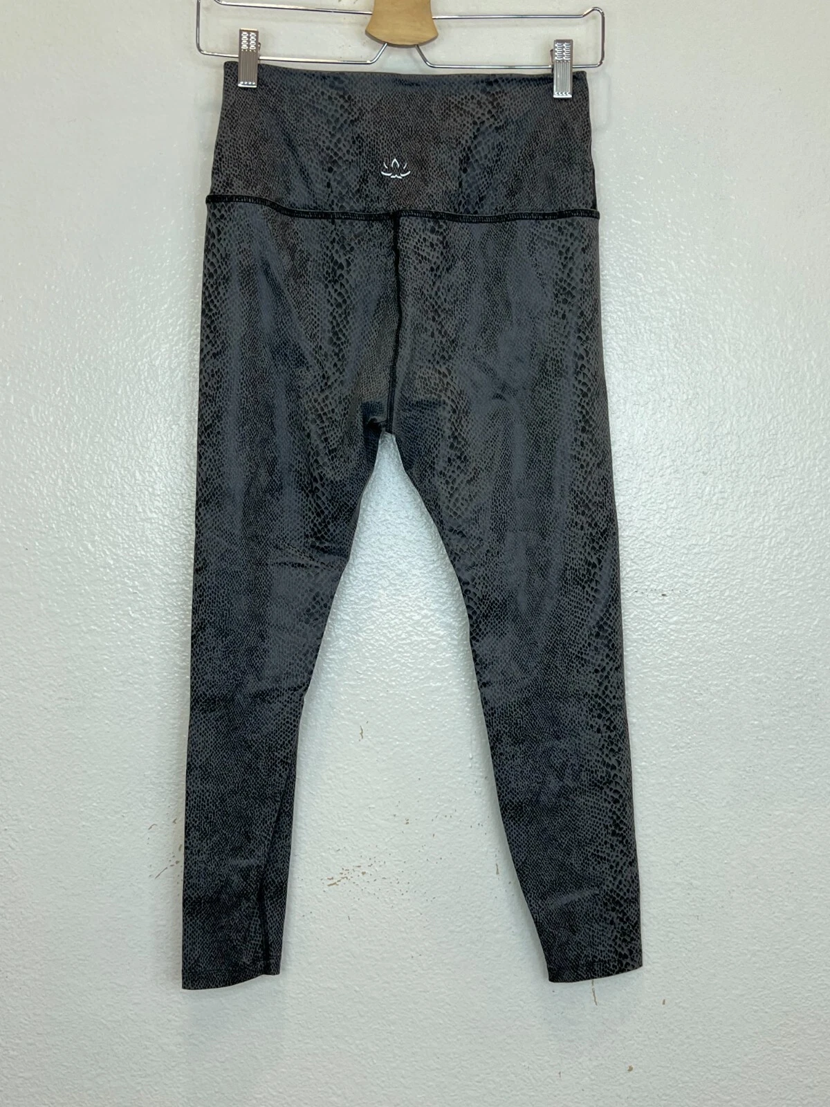 beyond-yoga high waisted snake print shiny leggings
