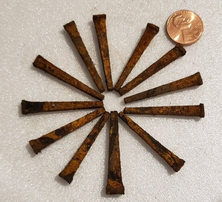 Hoof Nails - 40mm Long, Finish Rust-Antique, 25 Count (For Horse Shoes)