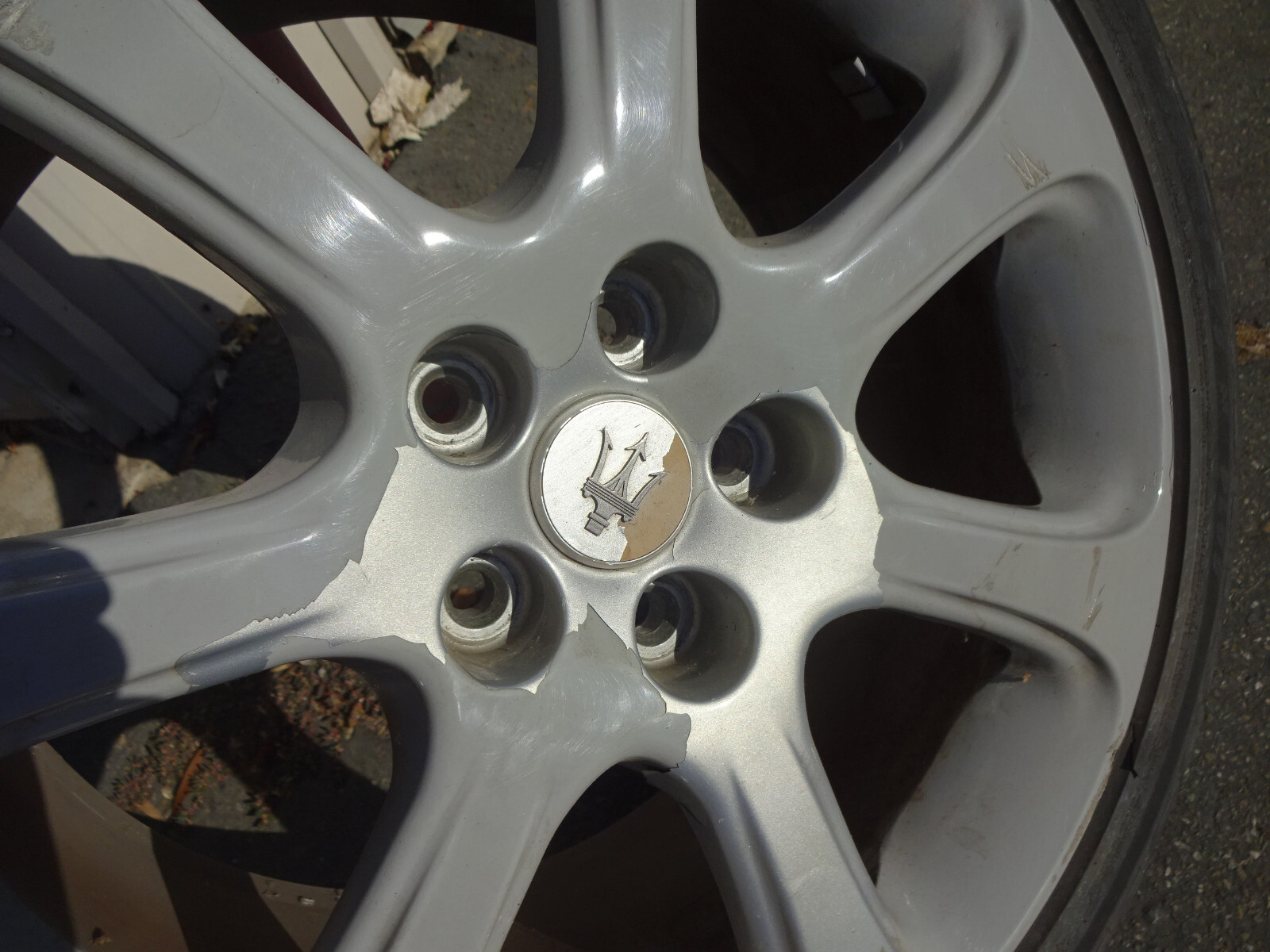 Maserati 4200 Front Wheel/ Rim And Tire  8x18 Inch - P/N 199033