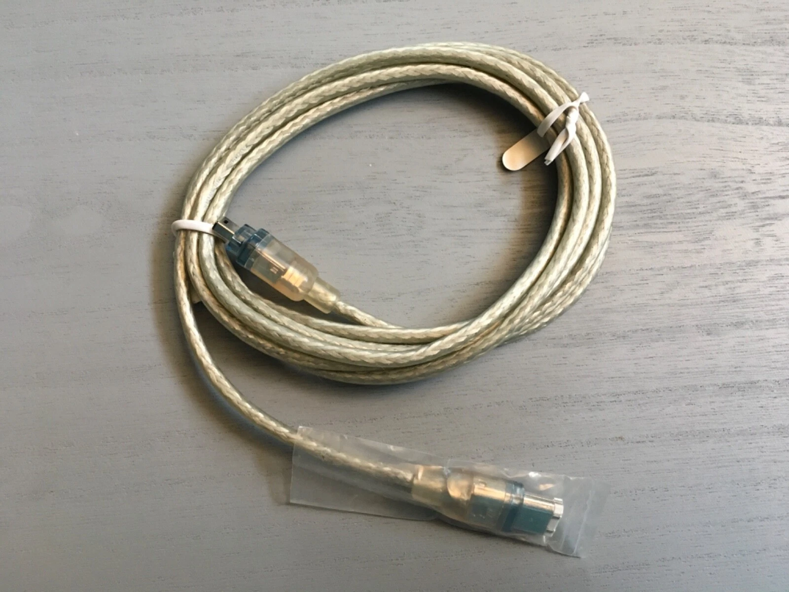Apple iPod Thin Firewire VINTAGE (PLEASE READ DESCRIPTION) ref.572