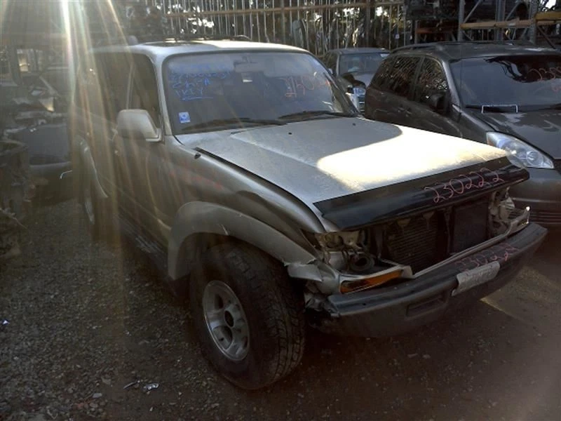 Llanta pilar derecho pasajero trasero toyota land cruiser 94 Foto 4 de 4