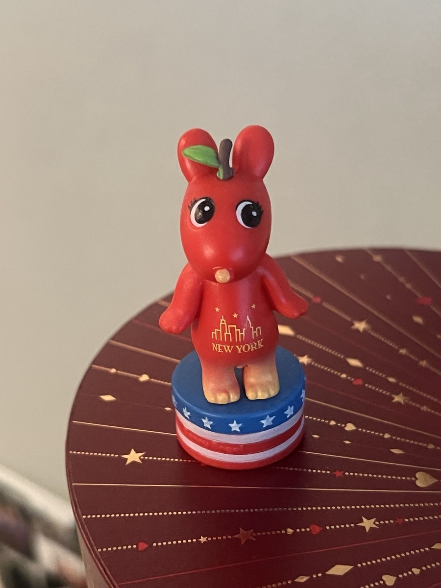 ULTRA RARE* Sonny Angel Secret Snack Series Robby Angel Authentic