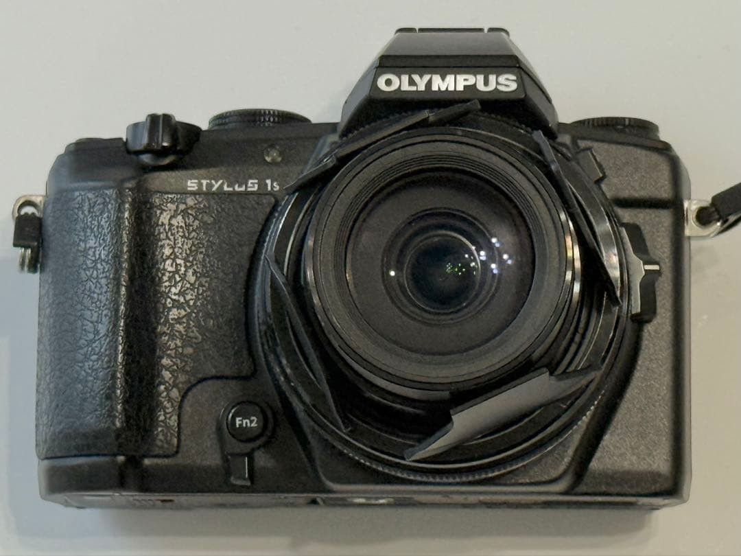 OLYMPUS STYLUS 1s compact digital camera with optical zoom 10.7x