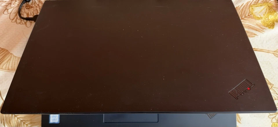 Lenovo ThinkPad P1 G2 · i7-9750H · 32GB · 1TB, foto 4 di 5
