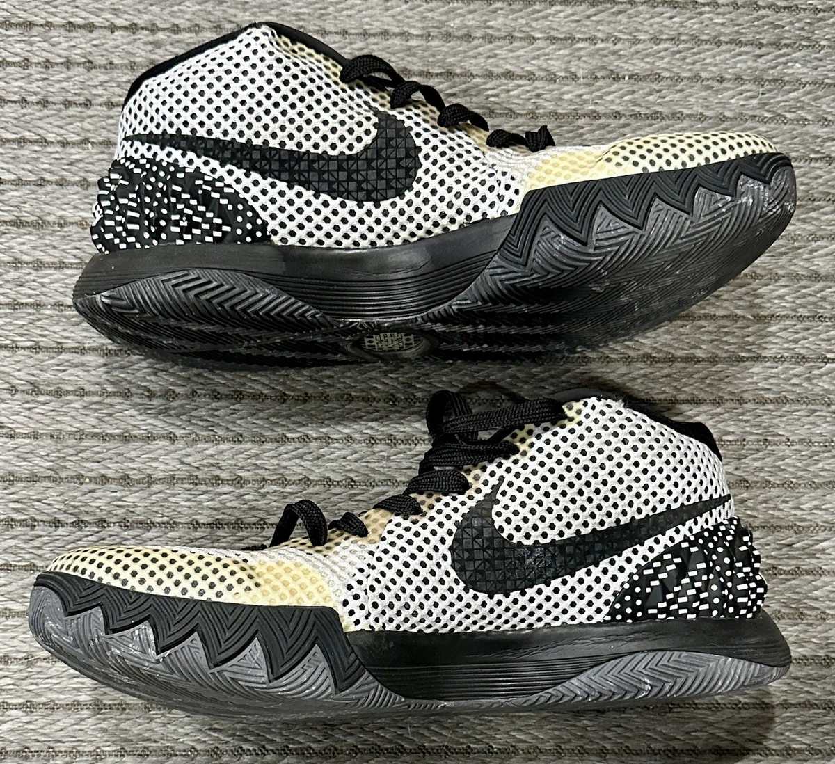 Nike Kyrie 1 BHM - 718820-100 for Sale | Authenticity Guaranteed