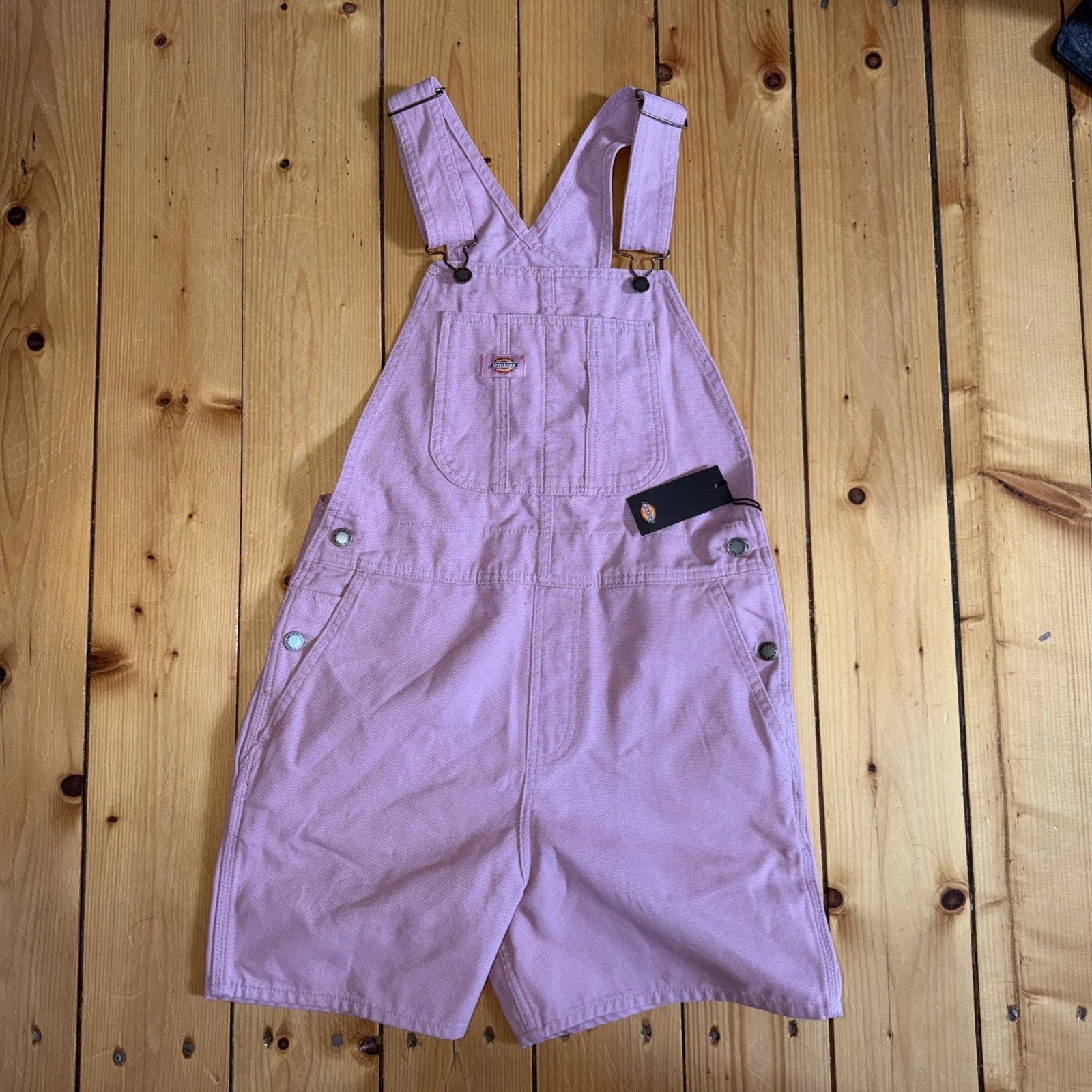 Dickies Women's Duck Bib Canvas Short Overall Lilas Pink Size S NWT 100% cotton
Opens in a new windo
