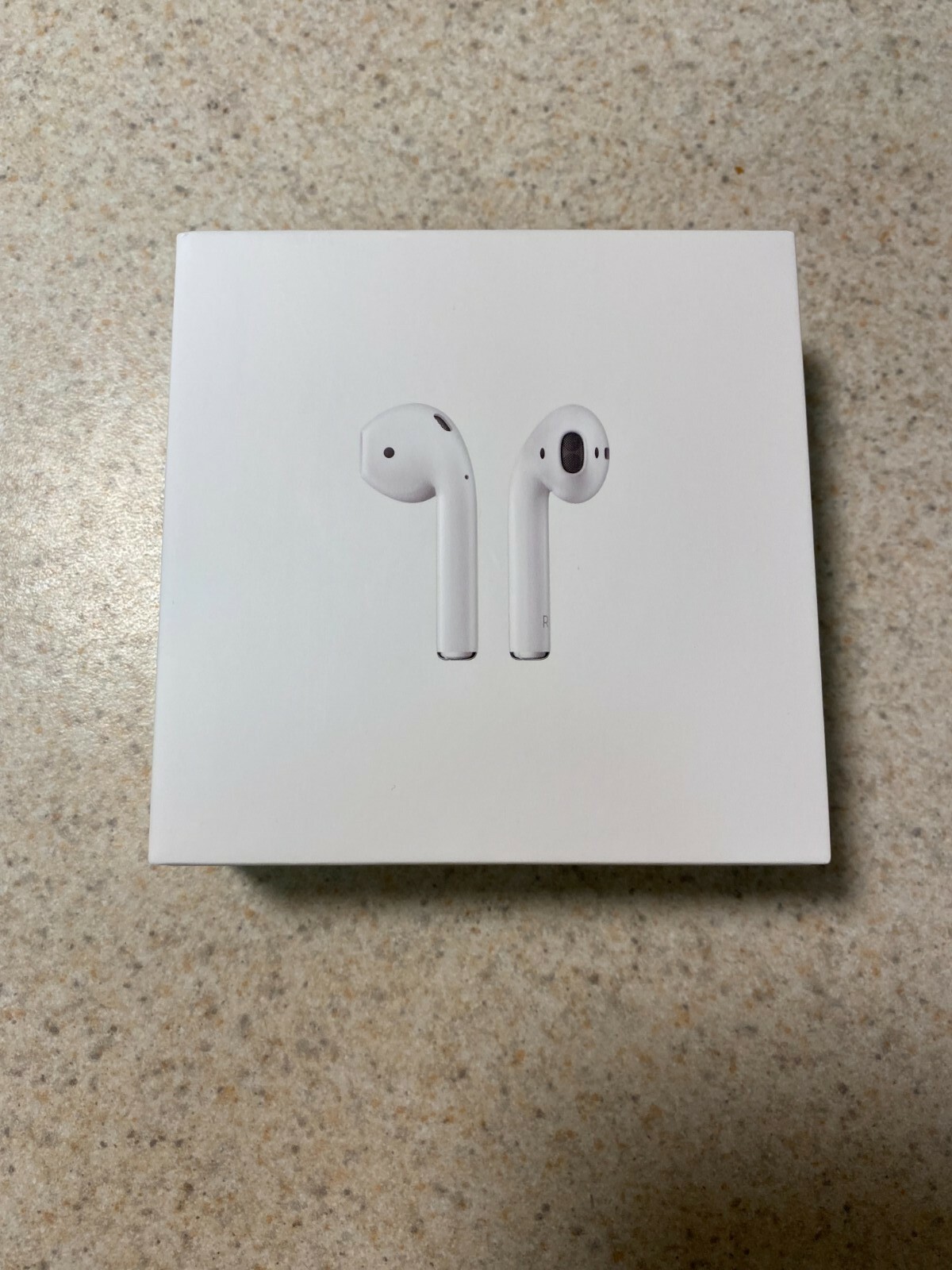 Apple AirPods 1st Generation In-Ear Headsets with Charging Case - White for  sale online | eBay
