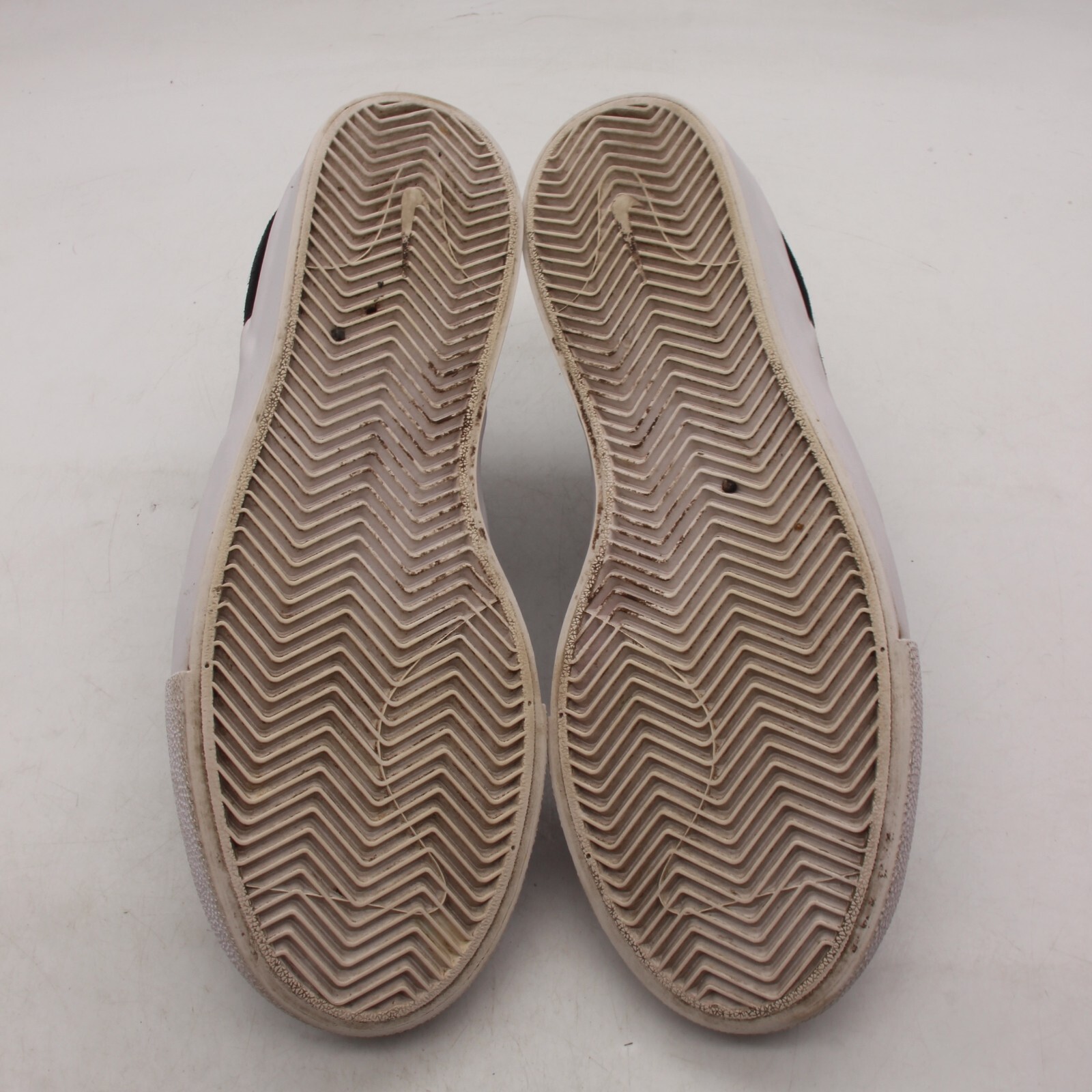 Nike SB Zoom Janoski Slip On Skate Men 5 Women 6.5 AT8899-006 Off Noir Vast Grey