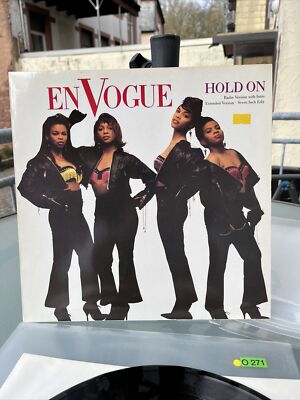EN VOQUE MAXI HOLD ON O271
