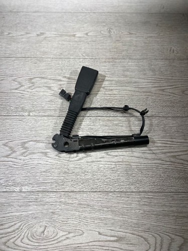 BMW 3 E90 E91 2005 Gurtschloss vorne 7126296 KAN15855