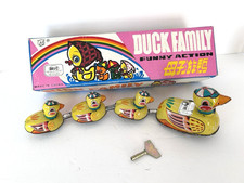 Vintage 1970  s Tin Duck Family Wind Up Toy Collector Works