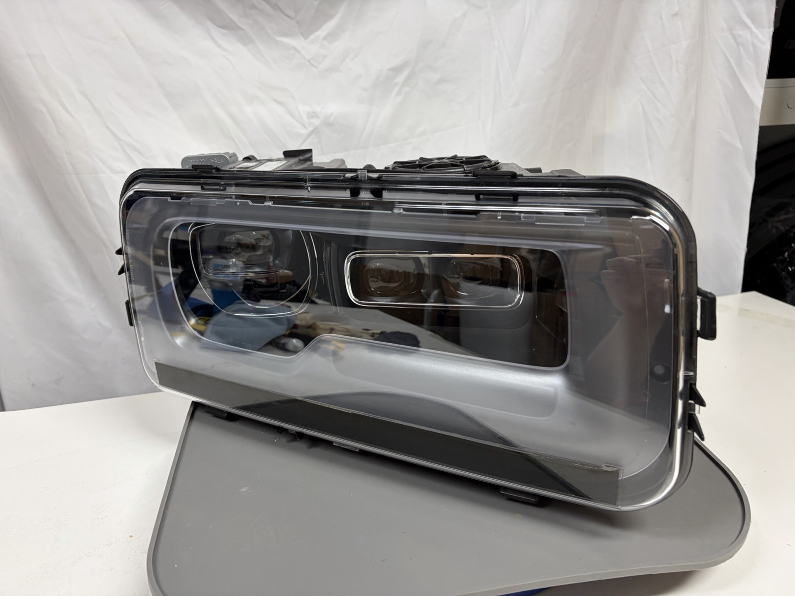 Rolls-Royce Cullinan 2019-2024 Right Headlight P/N 63119853202