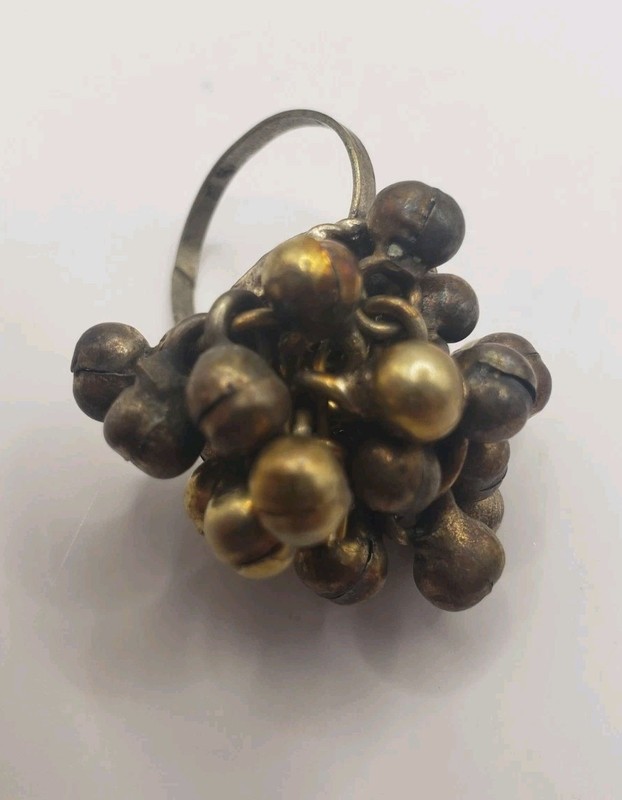 Vintage 1970s Bell Ring Size 9