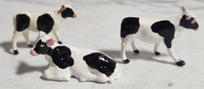 BRITAINS VILLAGE FARM COWS BLACK  WHITE SET OF 3 LEAD FIGURES VINTAGE ENGLAND