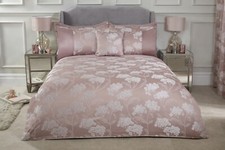 Duvet Set Embellished Jacquard Quilt Cover with Pillow Cases - Blossom