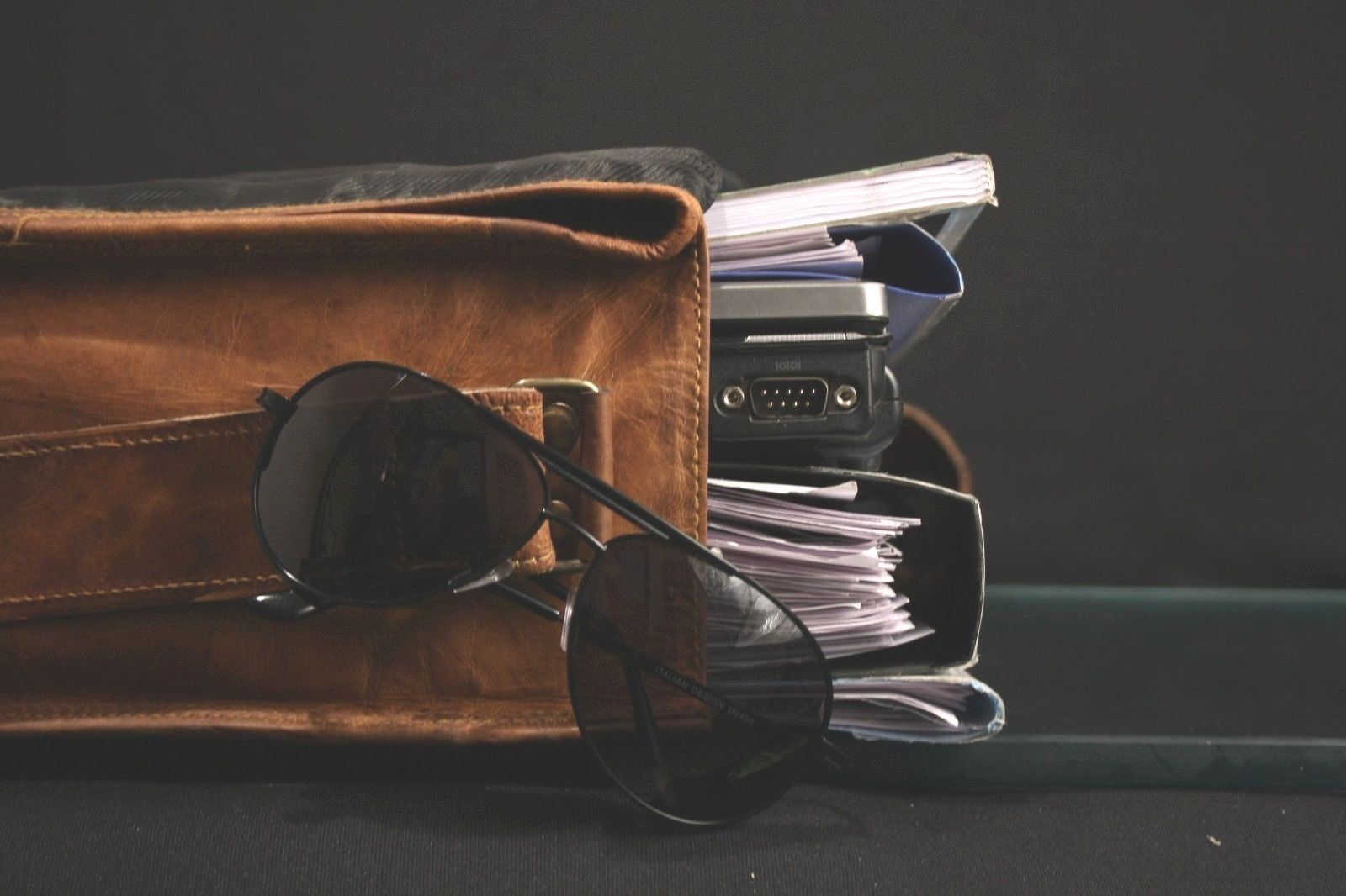 New Men's Real Vintage Leather Messenger & Laptop Briefcase Satchel Brown Bag