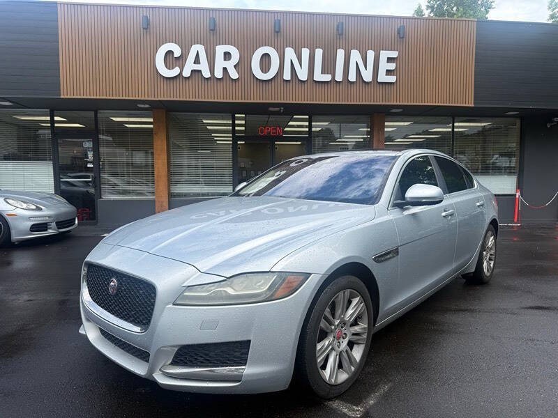2017 Jaguar XF 35t Premium 4dr Sedan