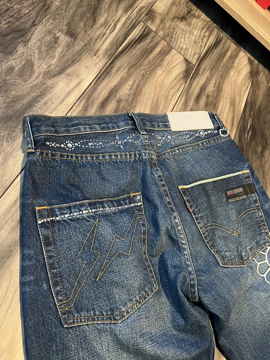 Levis x Takahashi Murakami x Fragment Fenom Hiroshi x Levis x Takahashi Murakami x Fragment Fenom Hiroshi x