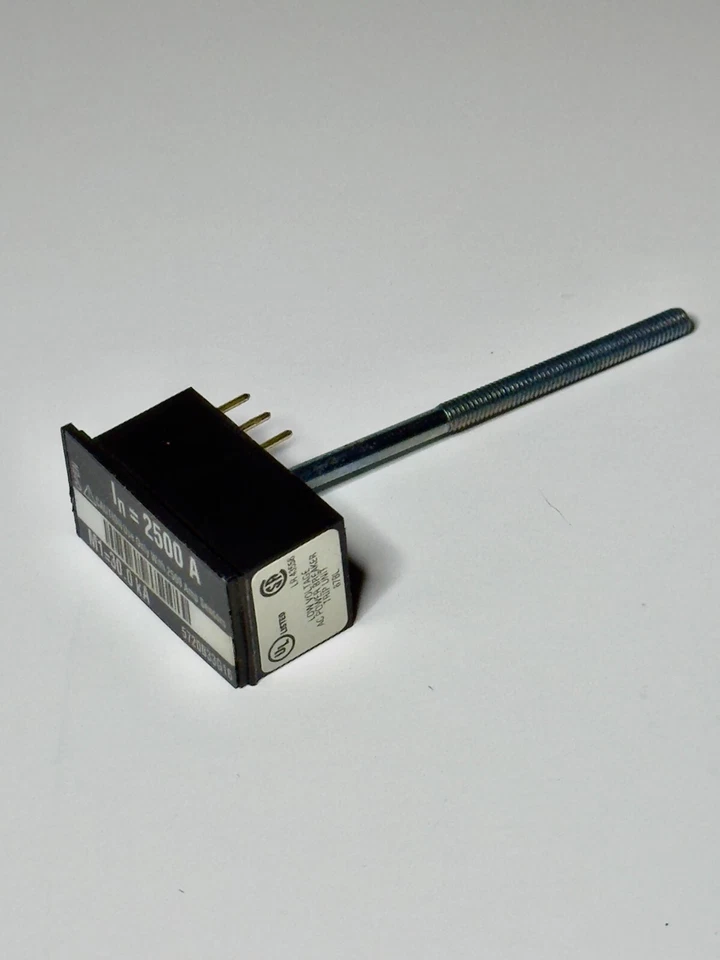 ENCHUFE NOMINAL BAJA TENSIÓN EATON 5720B33G16 2500AMP Foto 2 de 3