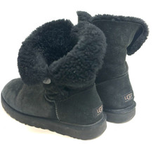 UGG Bailey button sheepskin winter snow Black boots Women's size 8