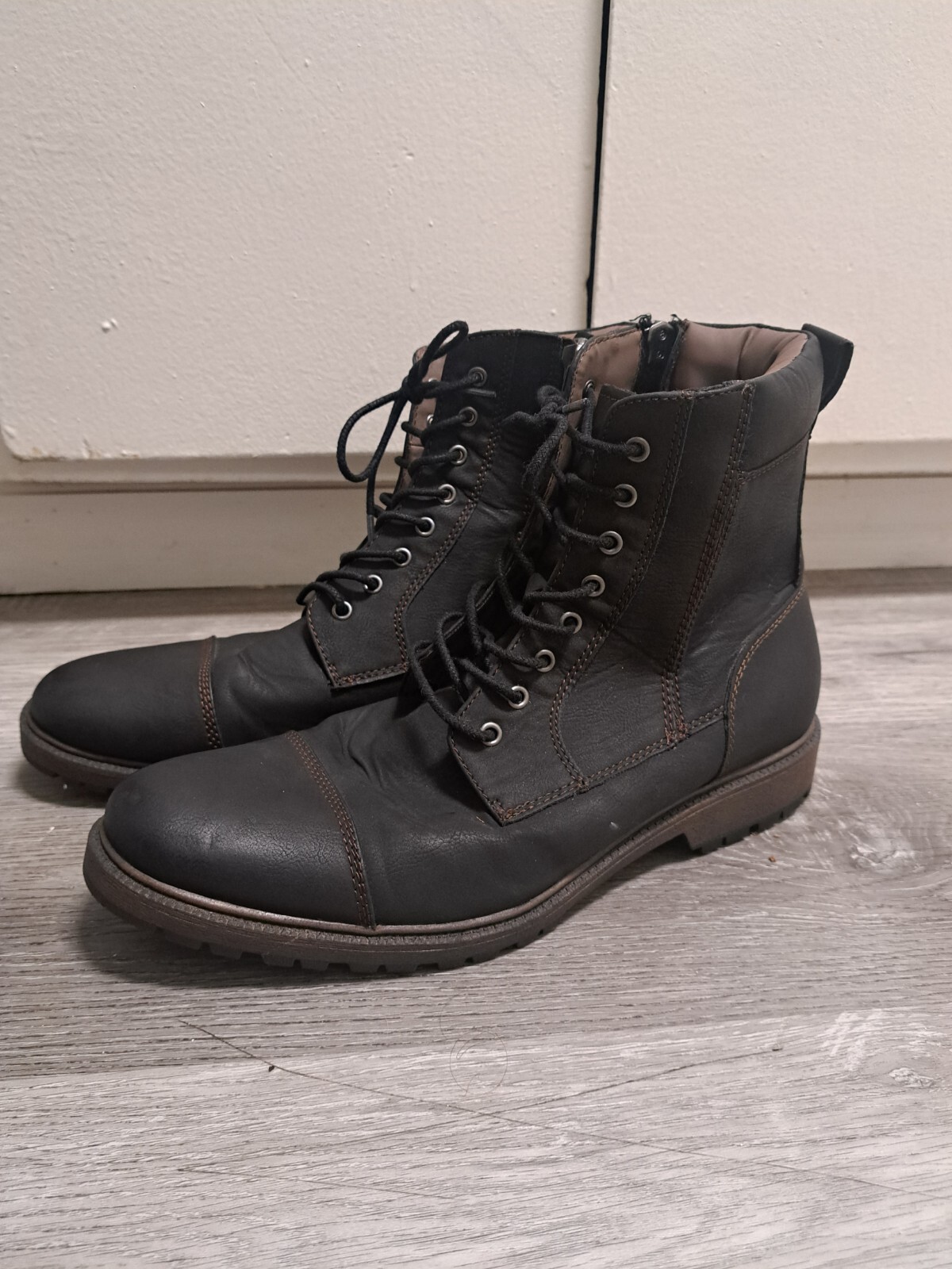 Dockers Rugged Combat Boots for Men Durable Work Boots-image