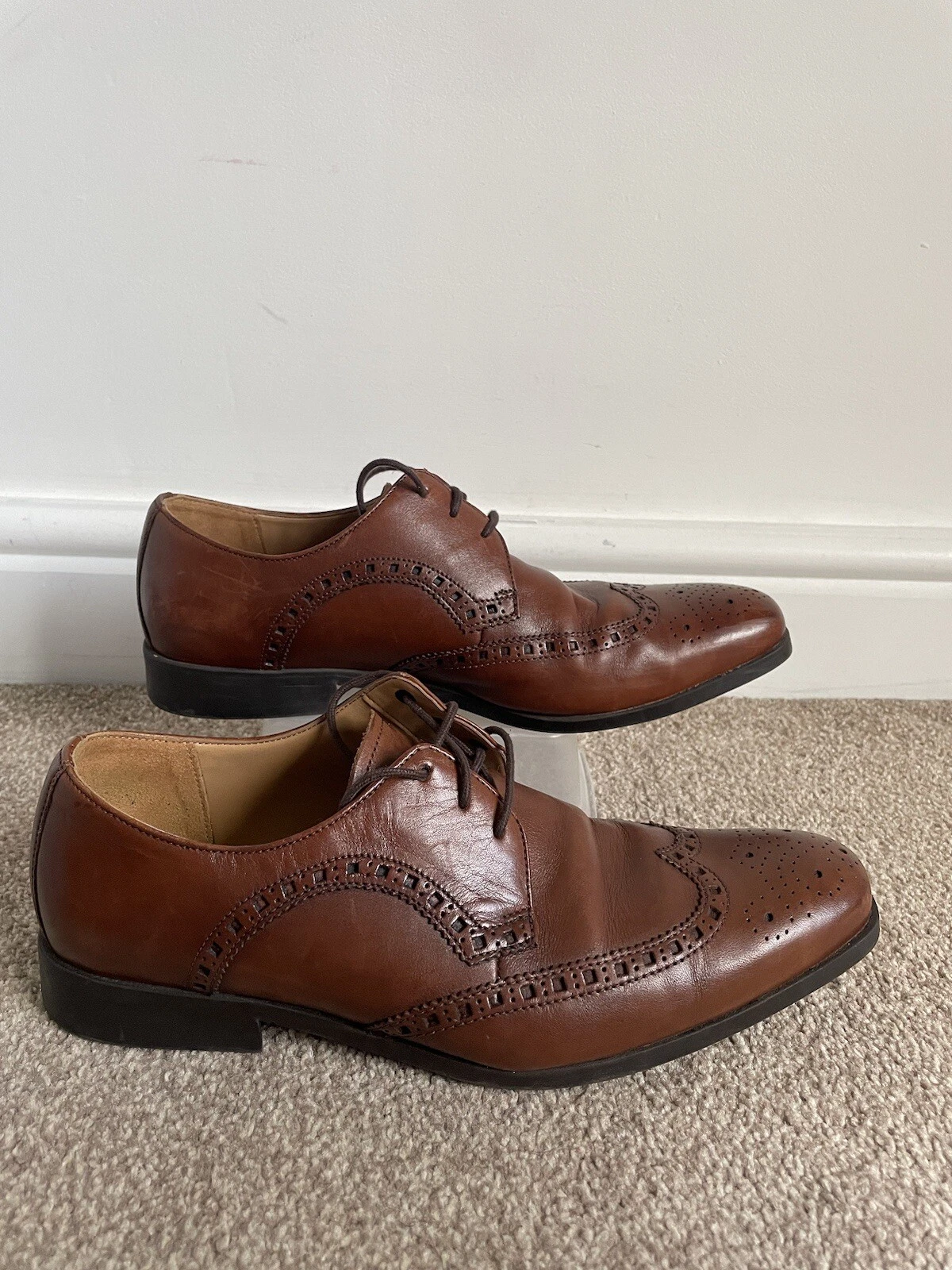 Scarpe da uomo Clarks Brogue in pelle UK 8 Oxford marroni scarpe da sposa stringate