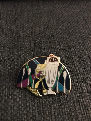 PIN Licht PTD Trader Delight DSF DSSH Beauty Belle BATB Disney Studio Store