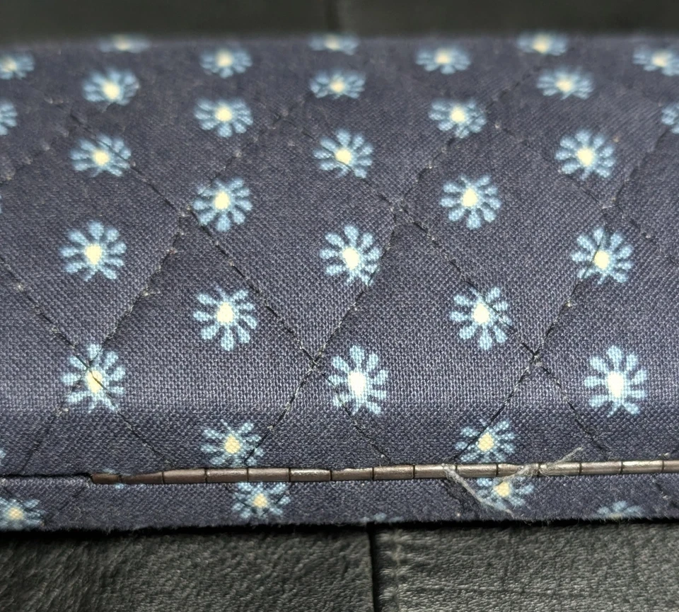 Vera Bradley Glasses Hard Cover - Image 2 of 4